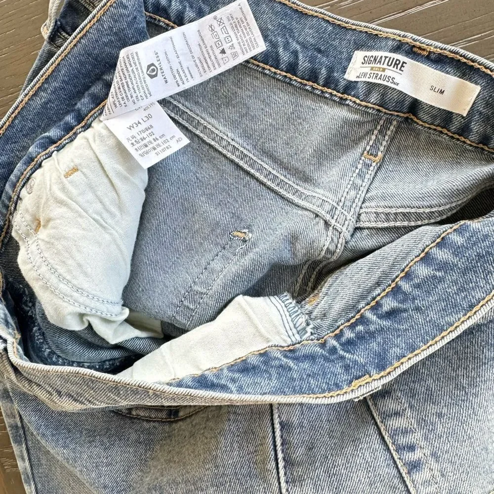 Signature Gold by Levi Strauss & Co. Men's Slim Straight Jeans Size W34 X L30